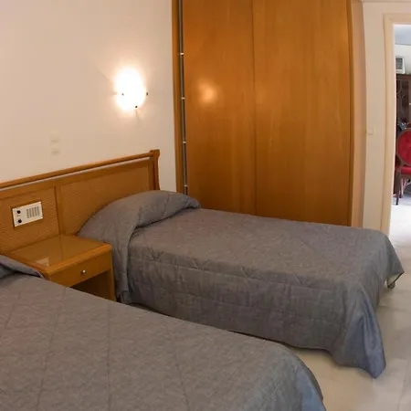 Futura Aparthotel 2*